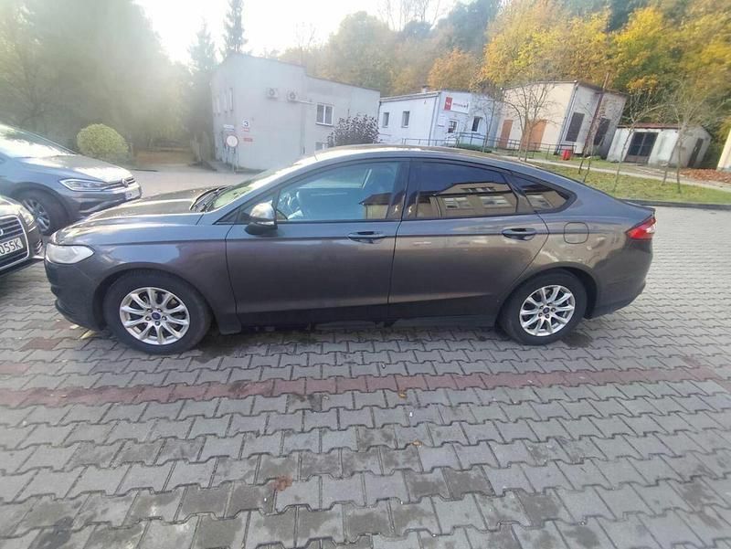 Używany Ford Mondeo 2015 Szary Hatchback