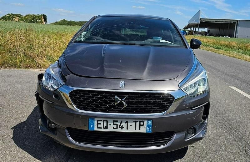 Używany DS Automobiles DS5 180 KM (132 kW) 2017 Szary Hatchback