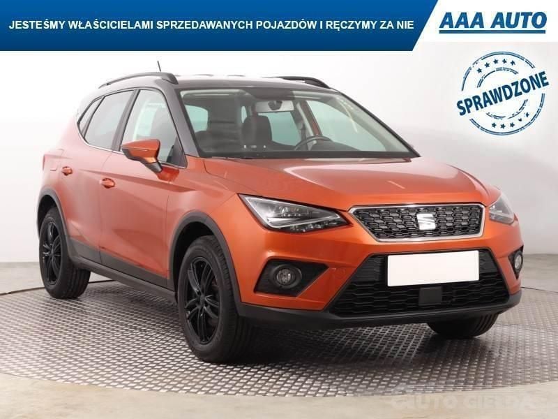 Pomarańczowy Używany 2017 Seat Arona SUV | 54 999 zł (Uczciwa cena) - Obraz 1/4