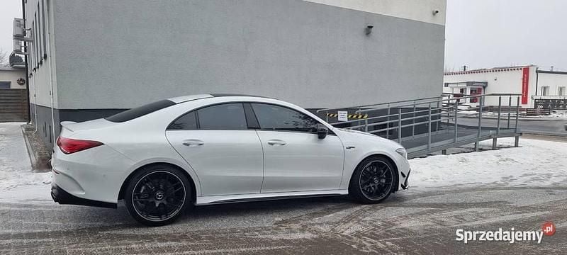 Używany Mercedes CLA45 AMG AMG 2023 Biały Sedan/Limuzyna