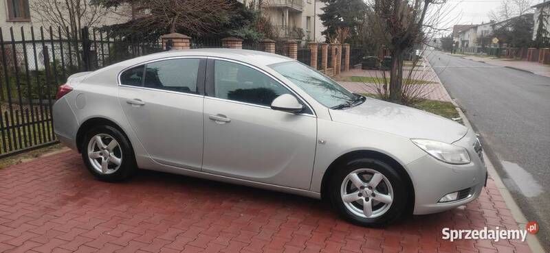 Używany Opel Insignia 180 KM (132 kW) 2010