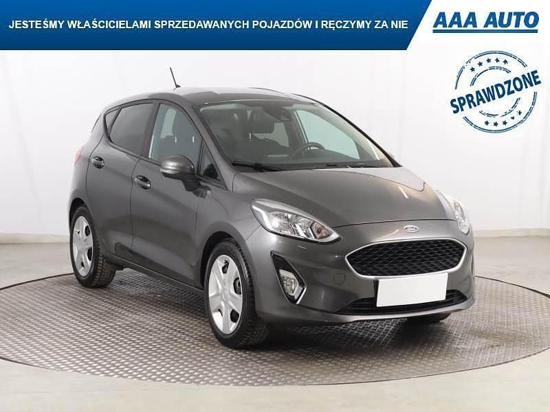 Używany Ford Fiesta 2020 Szary Hatchback