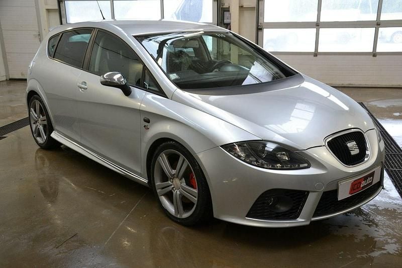 Srebrny Używany 2008 Seat Leon FR Hatchback | 11 500 zł - Obraz 1/4