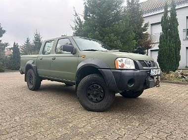 Używany Nissan PickUp 133 KM (97 kW) 2009 Zielony Pickup