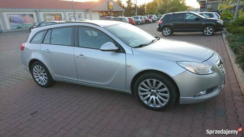Srebrny Używany 2013 Opel Insignia Sedan/Limuzyna | 31 900 zł (Uczciwa cena) - Obraz 1/4