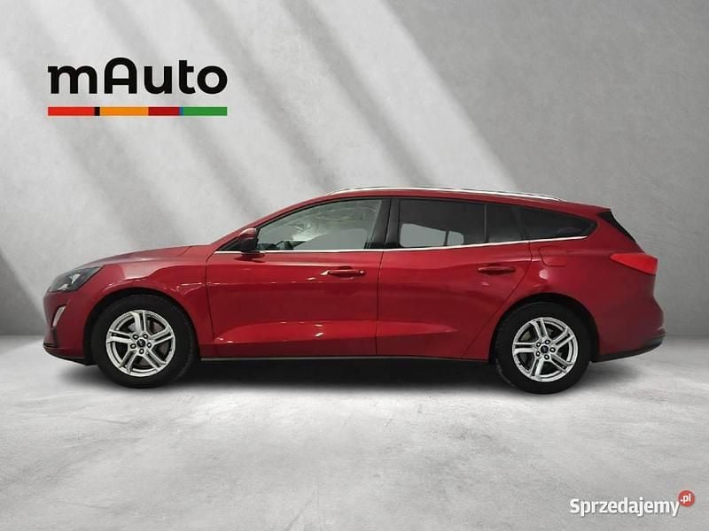 Czerwony (metalik) Używany 2020 Ford Focus Kombi | 48 900 zł (Uczciwa cena) - Obraz 1/4