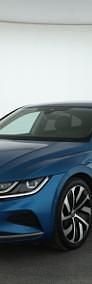 Używany VW Arteon 150 KM (110 kW) 2021 Niebieski Sedan/Limuzyna