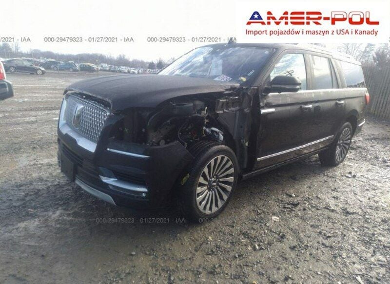 Czarny Używany 2019 Lincoln Navigator SUV | 179 000 zł - Obraz 1/4