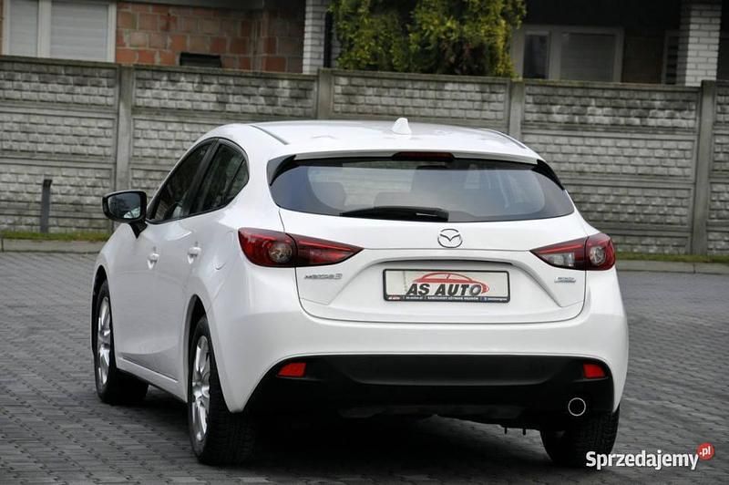 Używany Mazda 3 100 KM (73 kW) 2014 Biały Hatchback