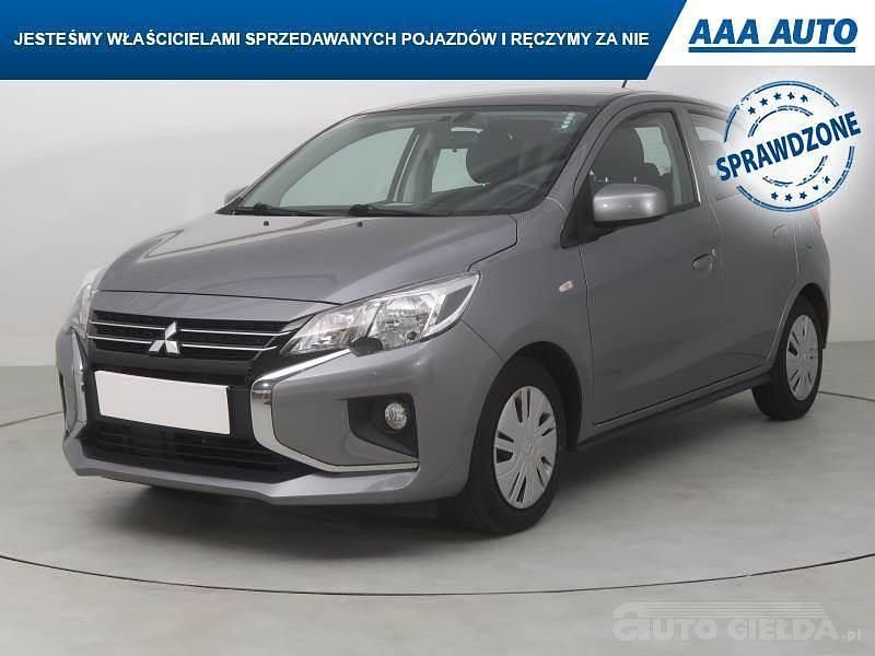 Używany Mitsubishi Space Star 71 KM (52 kW) 2022 Srebrny Hatchback