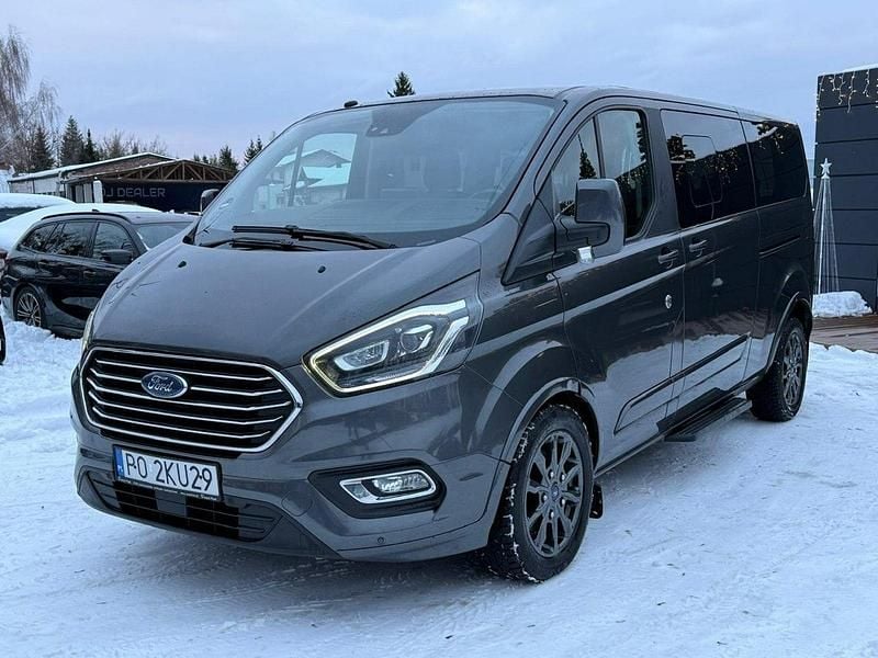 Szary Używany 2019 Ford Tourneo Titanium Minivan | 104 800 zł - Obraz 1/3