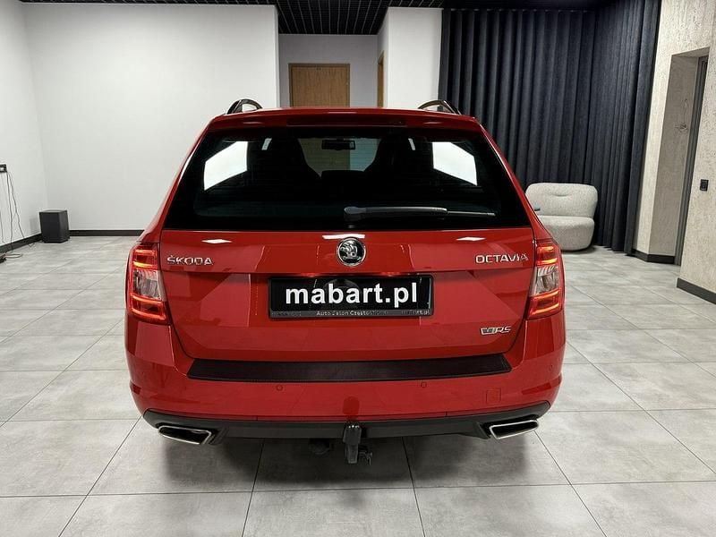 Używany Skoda Octavia vRS 184 KM (135 kW) 2016 Czerwony (metalik) Kombi