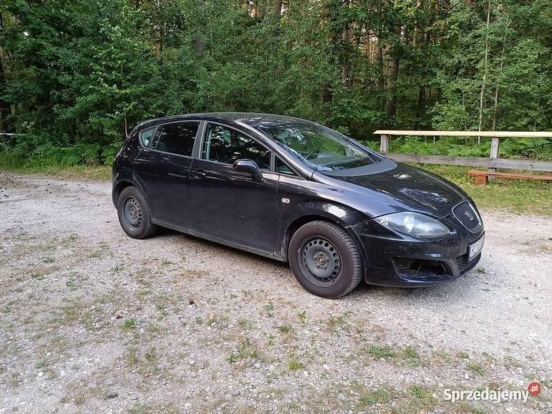 Czerwony Używany 2006 Seat Leon Hatchback | 8900 zł (Uczciwa cena) - Obraz 1/4