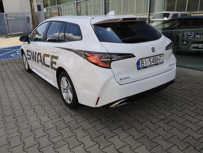 Super white Używany 2023 Suzuki Swace Kombi | 99 900 zł - Obraz 1/4