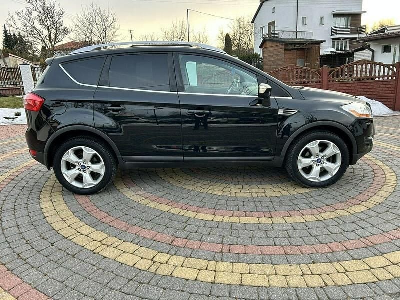 Używany Ford Kuga 140 KM (102 kW) 2011 Czarny SUV