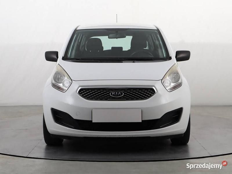 Biały Używany 2010 Kia Venga Hatchback | 16 699 zł (Uczciwa cena) - Obraz 1/4