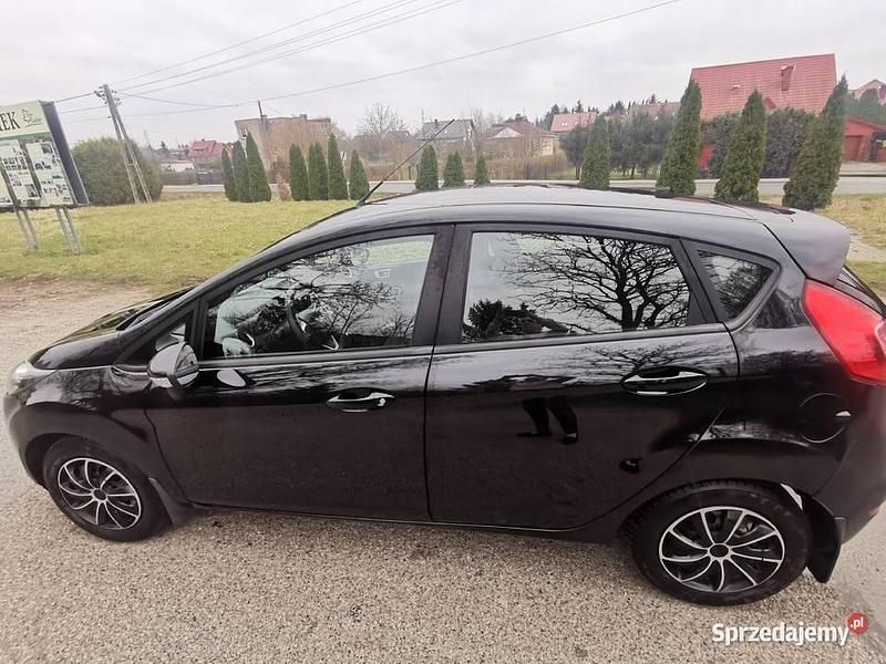 Czarny Używany 2013 Ford Fiesta Hatchback | 22 950 zł (Uczciwa cena) - Obraz 1/4