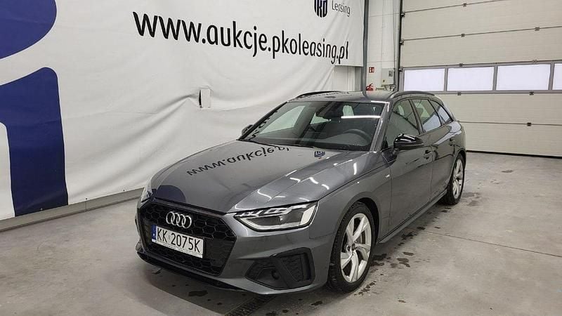 Grafitowy (metalik) Używany 2023 Audi A4 S-Line Kombi | 135 000 zł (Drogi) - Obraz 1/4