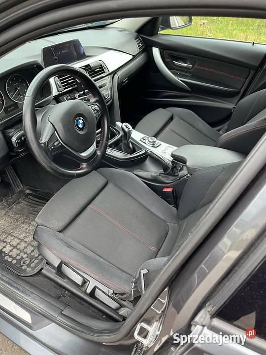 Używany BMW 318 2012