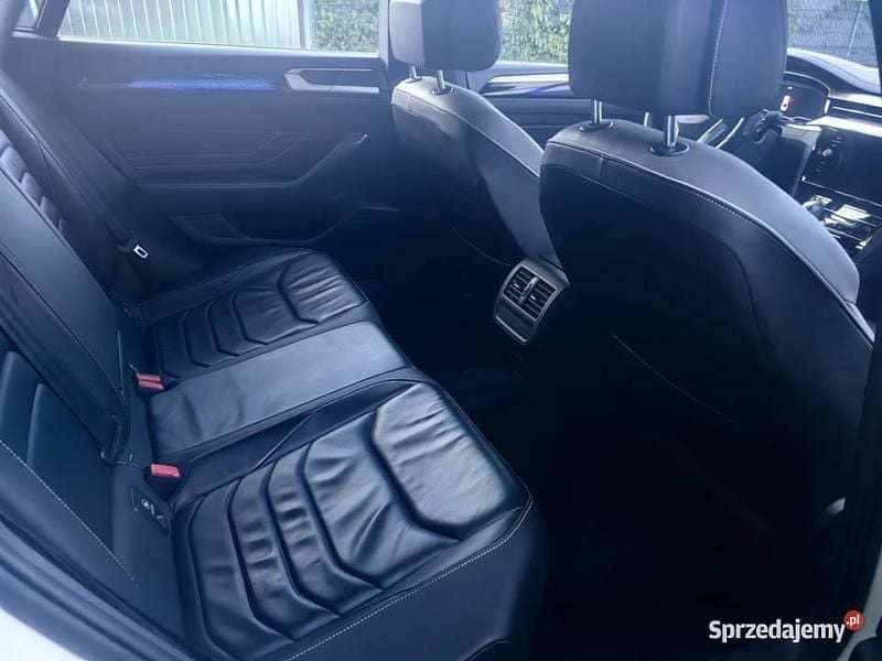 Używany VW Arteon R-line 190 KM (139 kW) 2021 Biały Hatchback