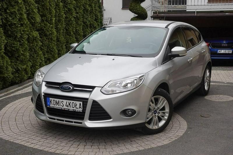 Srebrny Używany 2011 Ford Focus Hatchback | 21 900 zł (Uczciwa cena) - Obraz 1/4