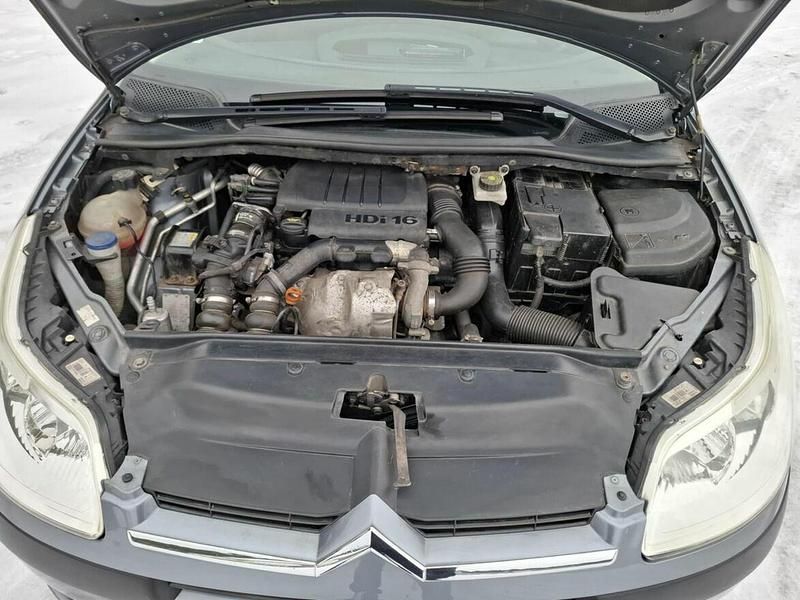 Używany Citroën C4 2008 Srebrny Sedan/Limuzyna