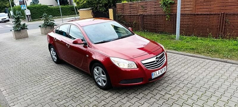 Czerwony Używany 2010 Opel Insignia Sedan/Limuzyna | 22 000 zł (Dość drogi) - Obraz 1/4