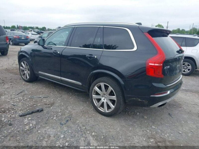 Czarny Używany 2018 Volvo XC90 SUV | 62 670 zł - Obraz 1/3