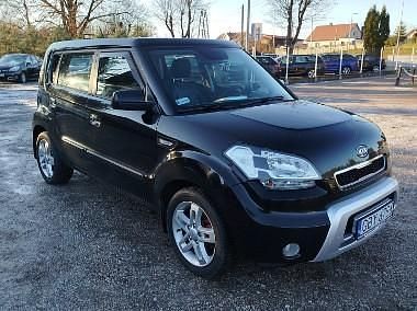 Używany Kia Soul 128 KM (94 kW) 2010 Czerwony SUV