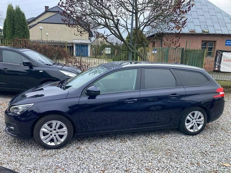 Używany Peugeot 308 120 KM (88 kW) 2017 Inny (metalik) Kombi
