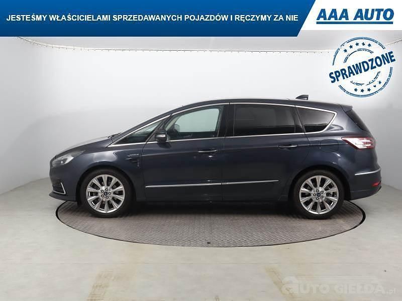 Używany Ford S-MAX S 2020 Czarny Minivan