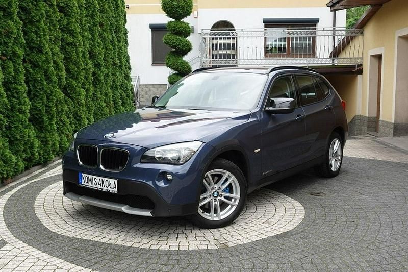 Niebieski Używany 2010 BMW X1 SUV | 29 900 zł (Uczciwa cena) - Obraz 1/4