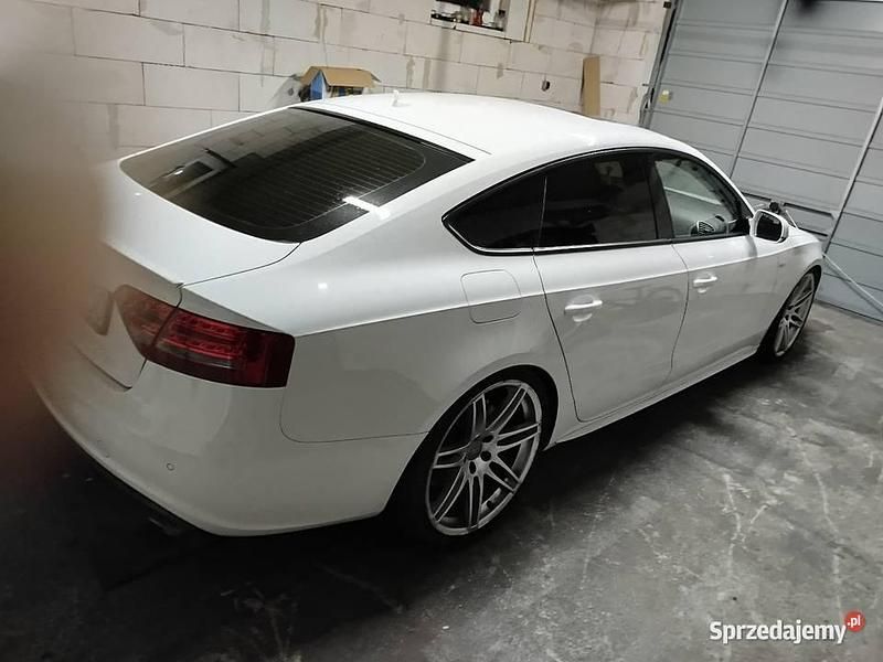 Biały Używany 2010 Audi A5 Coupe | 44 500 zł - Obraz 1/4