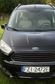 Używany Ford Tourneo Courier 100 KM (73 kW) 2015 Czarny Minivan