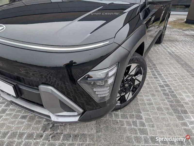 Czarny Nowe 2025 Hyundai Kona SUV | 129 900 zł (Uczciwa cena) - Obraz 1/4