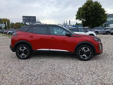 Używany Peugeot 2008 GT 130 KM (95 kW) 2024 Czerwony SUV