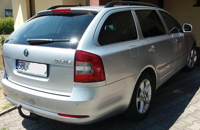 Używany Skoda Octavia 2012 Srebrny Kombi