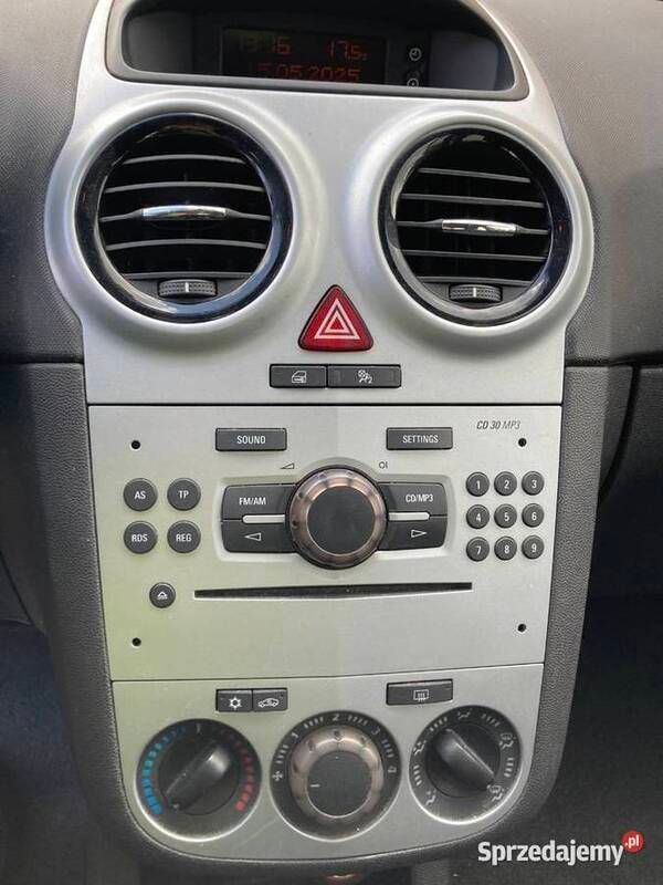 Używany Opel Corsa 2008 Czarny Hatchback