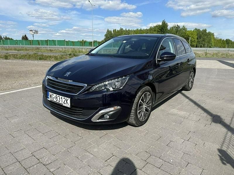 Używany Peugeot 308 SW 130 KM (95 kW) 2016 Granatowy Kombi