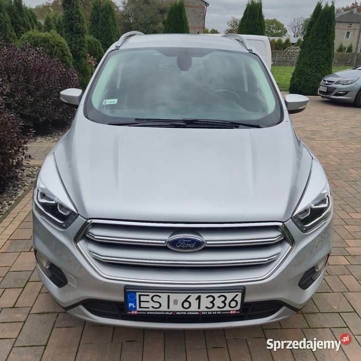 Srebrny Używany 2017 Ford Kuga SUV | 65 000 zł (Dobra cena) - Obraz 1/4