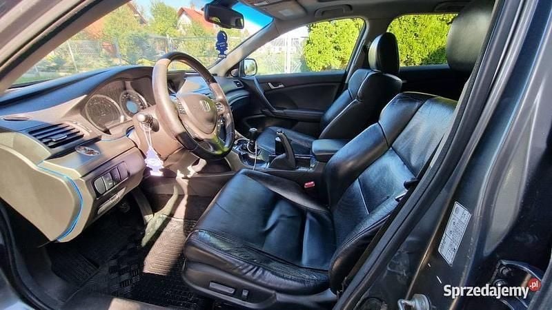 Używany Honda Accord 2009 Grafitowy Kombi