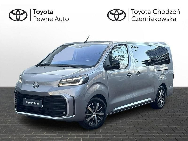 Szary Używany 2024 Toyota Proace Verso Comfort Kombi | 199 900 zł - Obraz 1/4