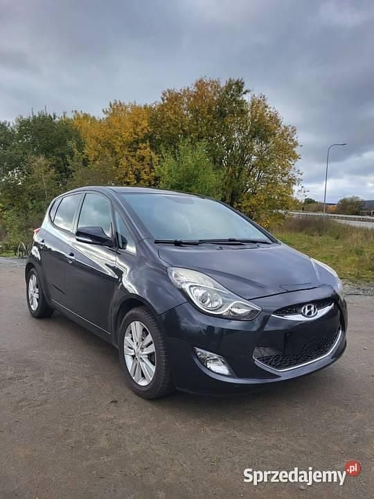 Czarny Używany 2011 Hyundai ix20 Hatchback | 18 900 zł (Uczciwa cena) - Obraz 1/4