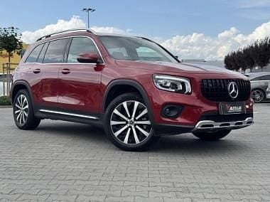 Bordowy Używany 2020 Mercedes GLB250 SUV | 129 700 zł - Obraz 1/4