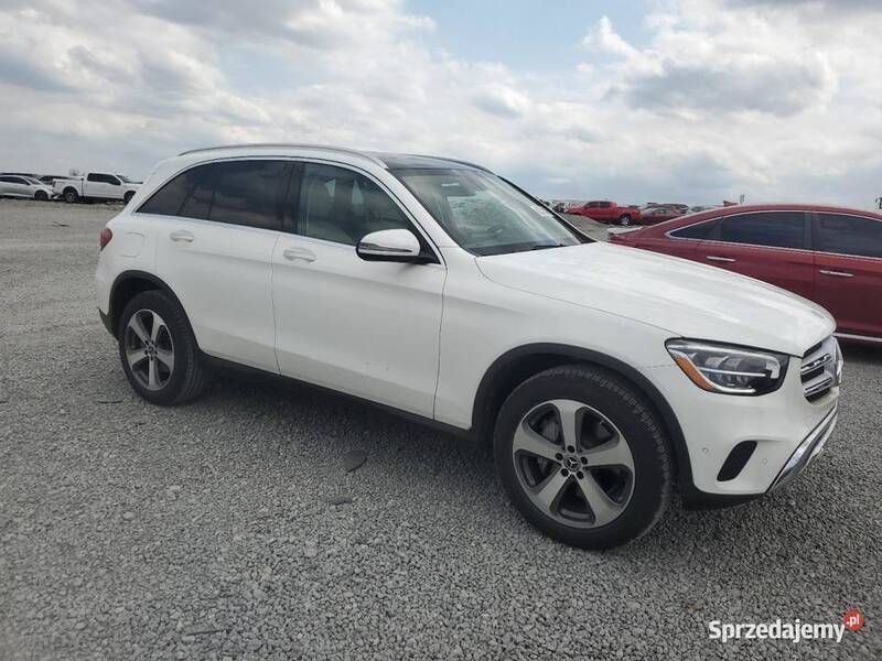 Używany Mercedes GLC300 255 KM (187 kW) 2021