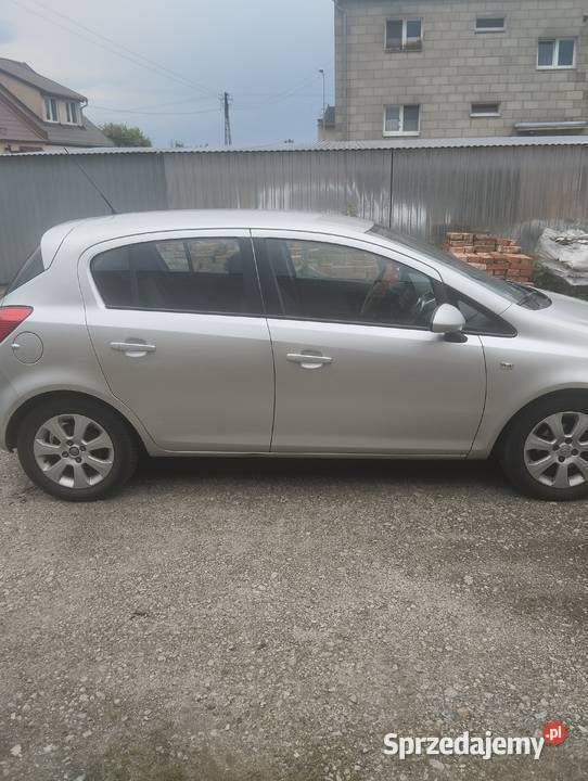 Używany Opel Corsa 2011 Srebrny Hatchback