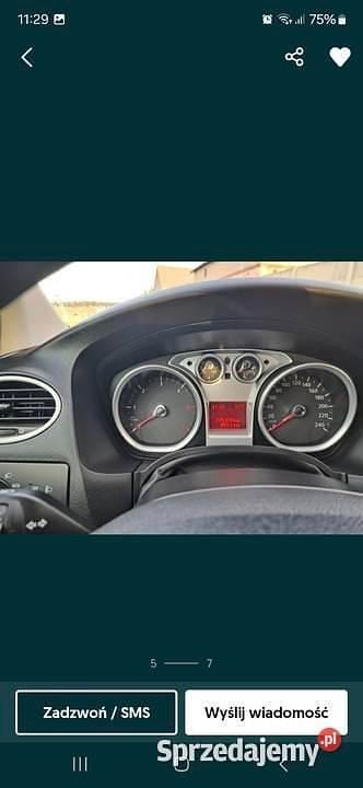 Srebrny Używany 2010 Ford Focus Hatchback | 8500 zł (Uczciwa cena) - Obraz 1/4