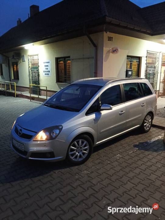 Używany 2006 Opel Zafira Minivan | 14 999 zł (Dość drogi) - Obraz 1/4
