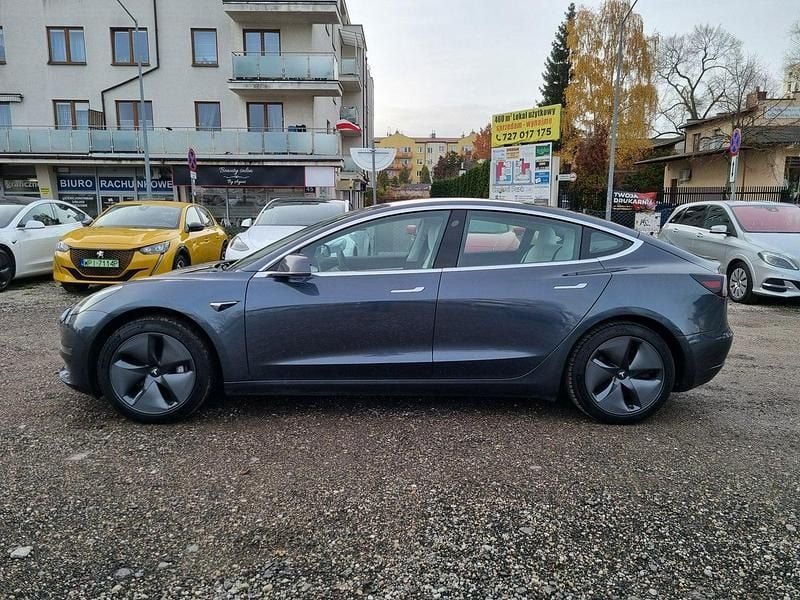 Używany Tesla Model 3 365 kW (497 KM) 2020 Grafitowy (metalik) Sedan/Limuzyna