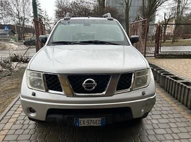 Używany Nissan Navara 171 KM (125 kW) 2007 Srebrny Pickup